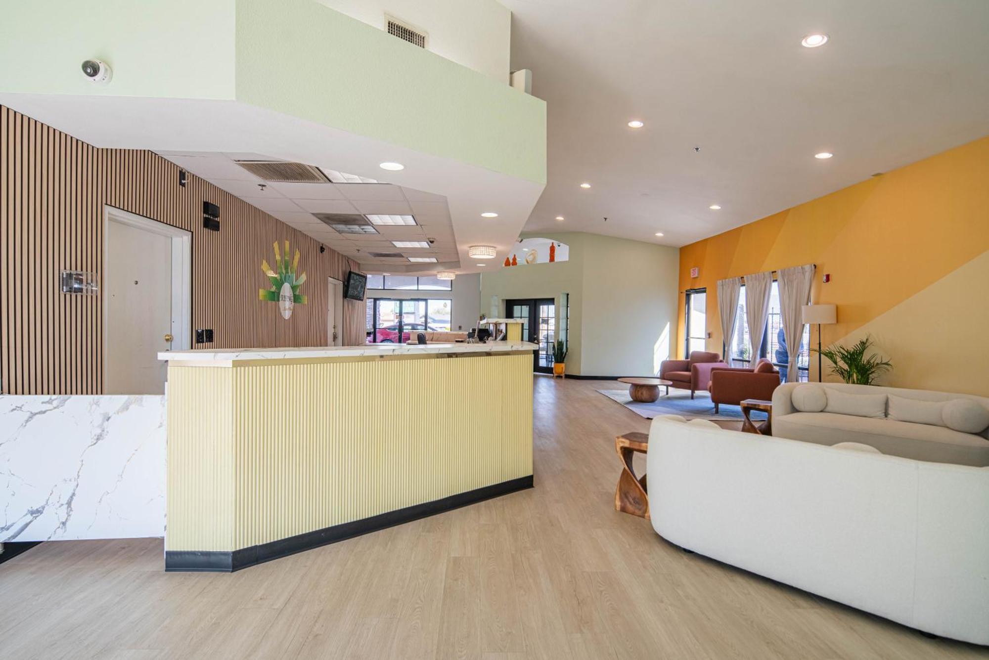 Hotel Rising Финикс Екстериор снимка