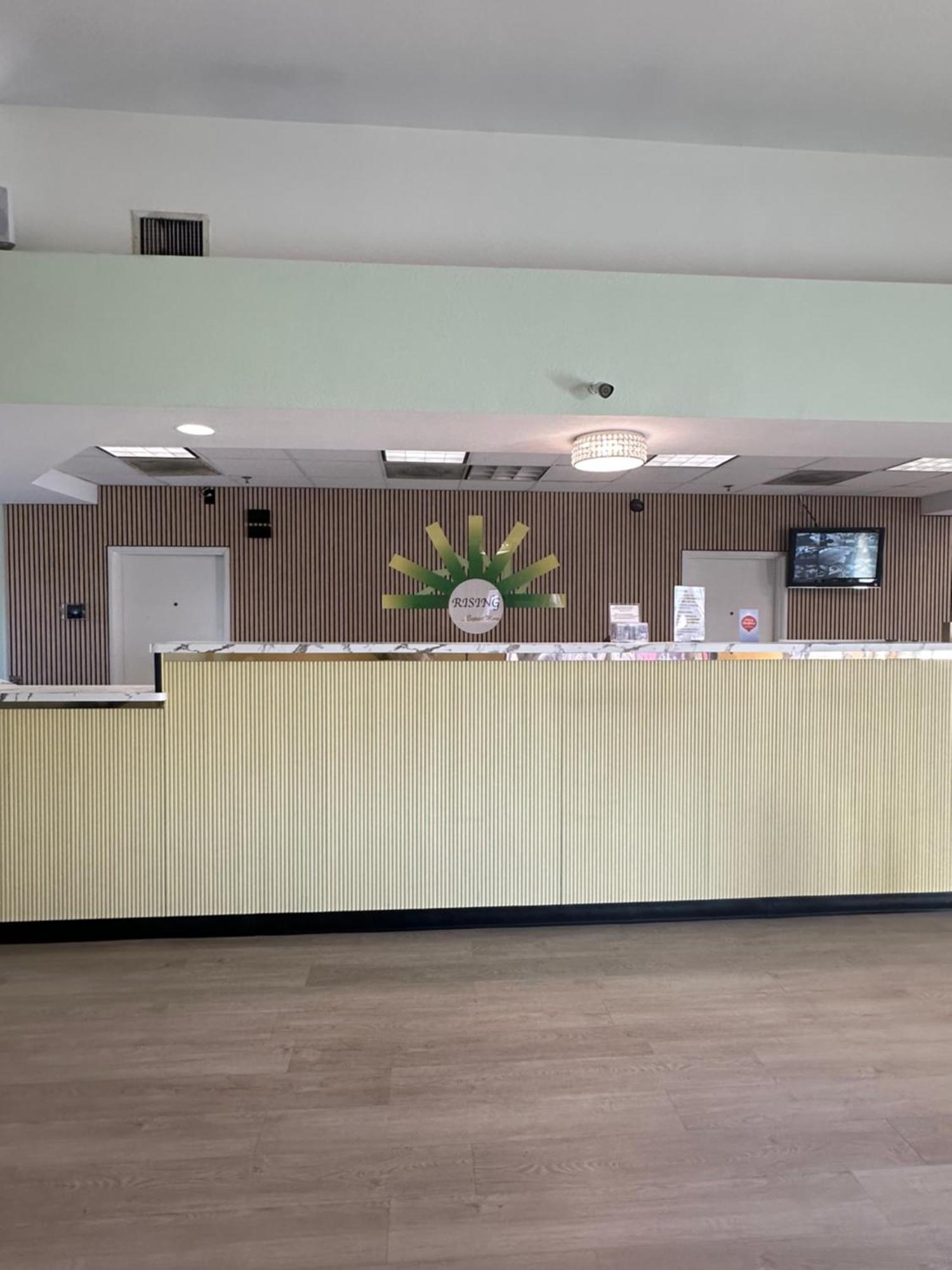 Hotel Rising Финикс Екстериор снимка