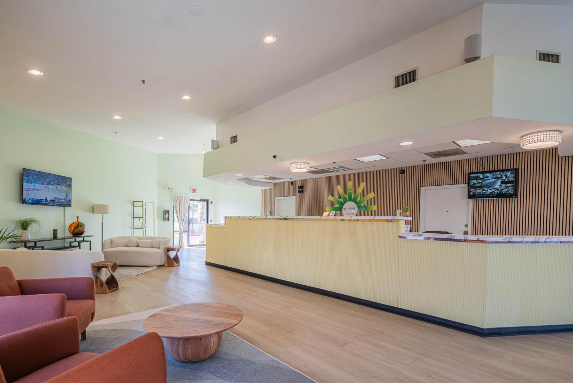 Hotel Rising Финикс Екстериор снимка